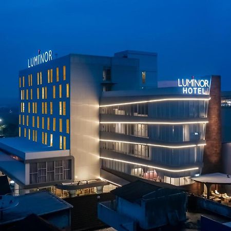 Luminor Hotel Purwokerto By Wh ภายนอก รูปภาพ