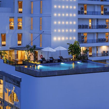 Luminor Hotel Purwokerto By Wh ภายนอก รูปภาพ