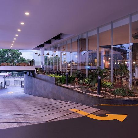 Luminor Hotel Purwokerto By Wh ภายนอก รูปภาพ