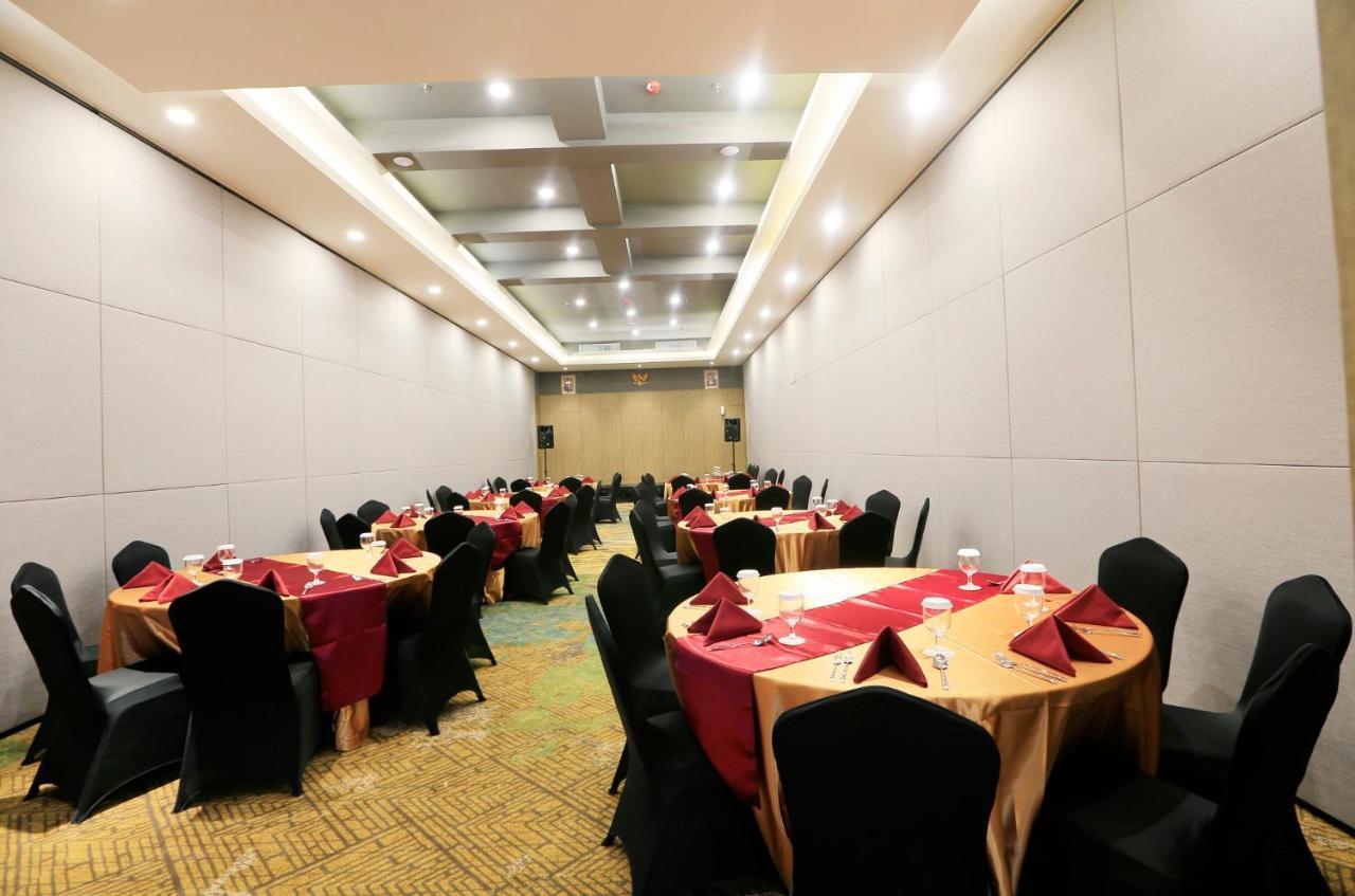 Luminor Hotel Purwokerto By Wh ภายนอก รูปภาพ