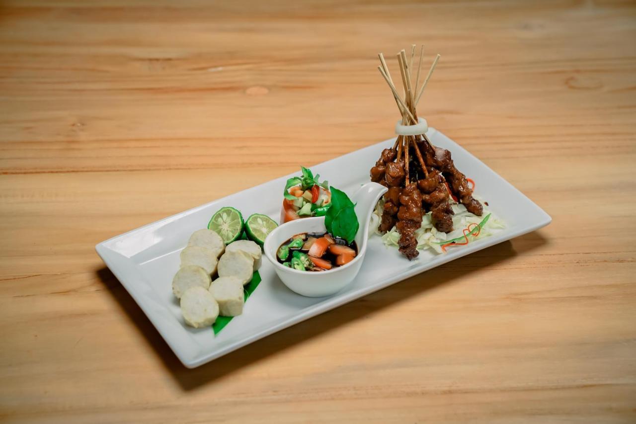 Luminor Hotel Purwokerto By Wh ภายนอก รูปภาพ