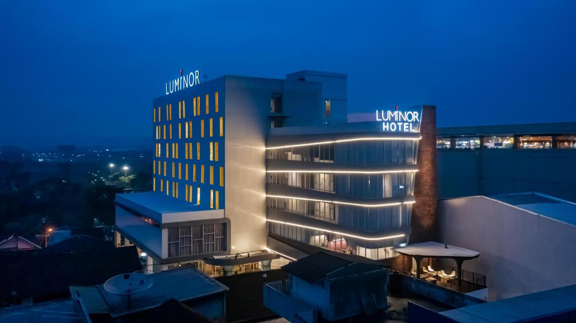 Luminor Hotel Purwokerto By Wh ภายนอก รูปภาพ
