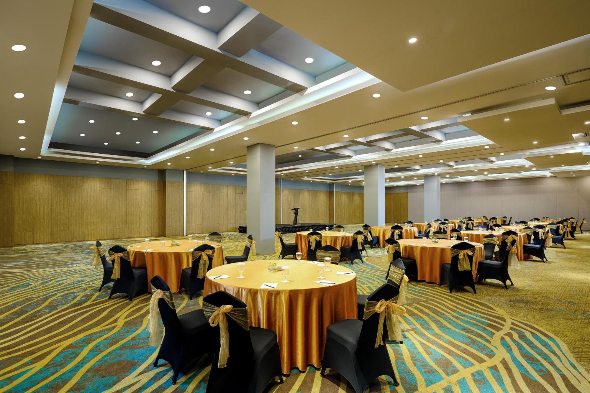 Luminor Hotel Purwokerto By Wh ภายนอก รูปภาพ